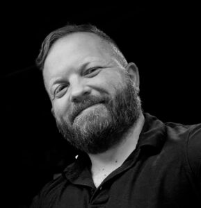 Robert Maguire headshot main